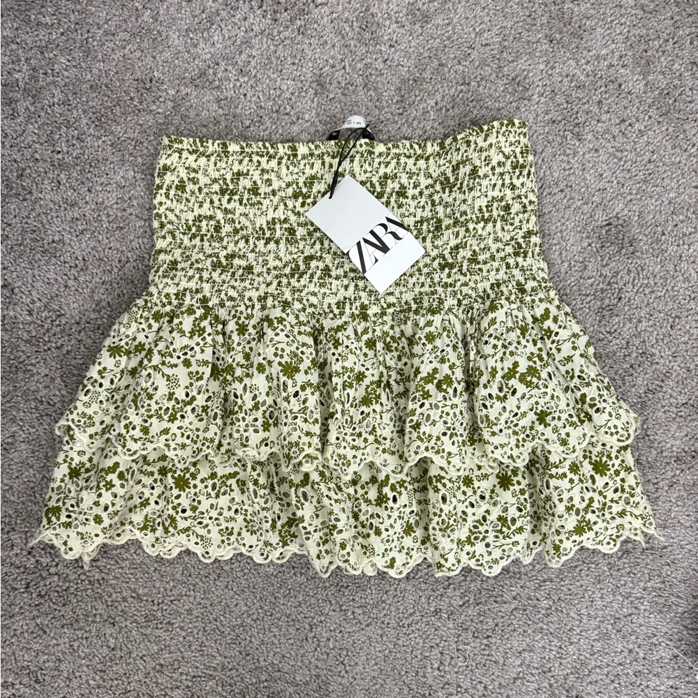 Zara Women’s Olive Green Preppy Eyelet Lace Mini Skirt NWT Sz L